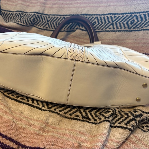 Cole Haan Cream Tote with Intricate Pattern and Structured Design - Picture 5 of 15